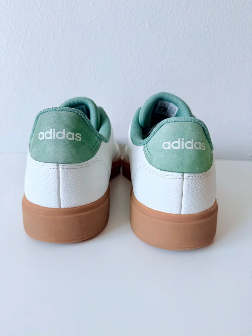 adidas Advantage 2.0 White Preloved Green Gum Sole Sneakers Men 14 IG9172